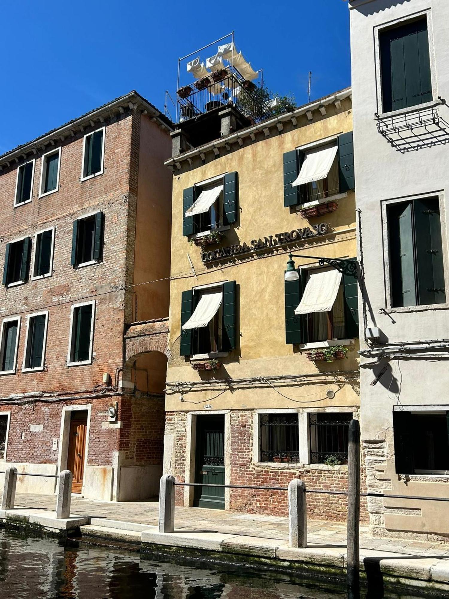 Ca' San Trovaso - 6 Rooms Venecia Exterior foto