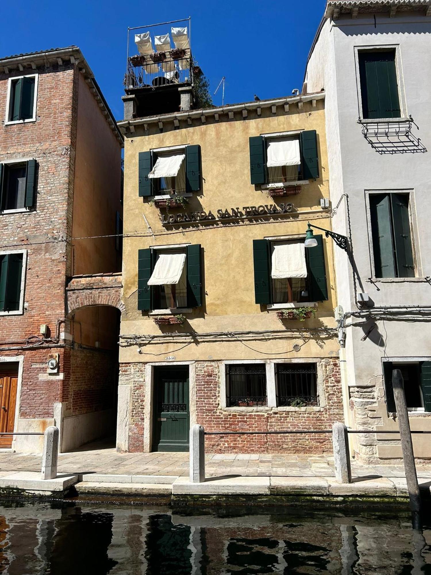 Ca' San Trovaso - 6 Rooms Venecia Exterior foto